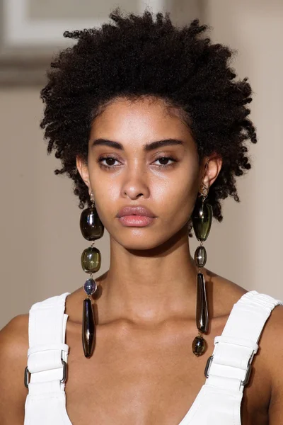 Look 15